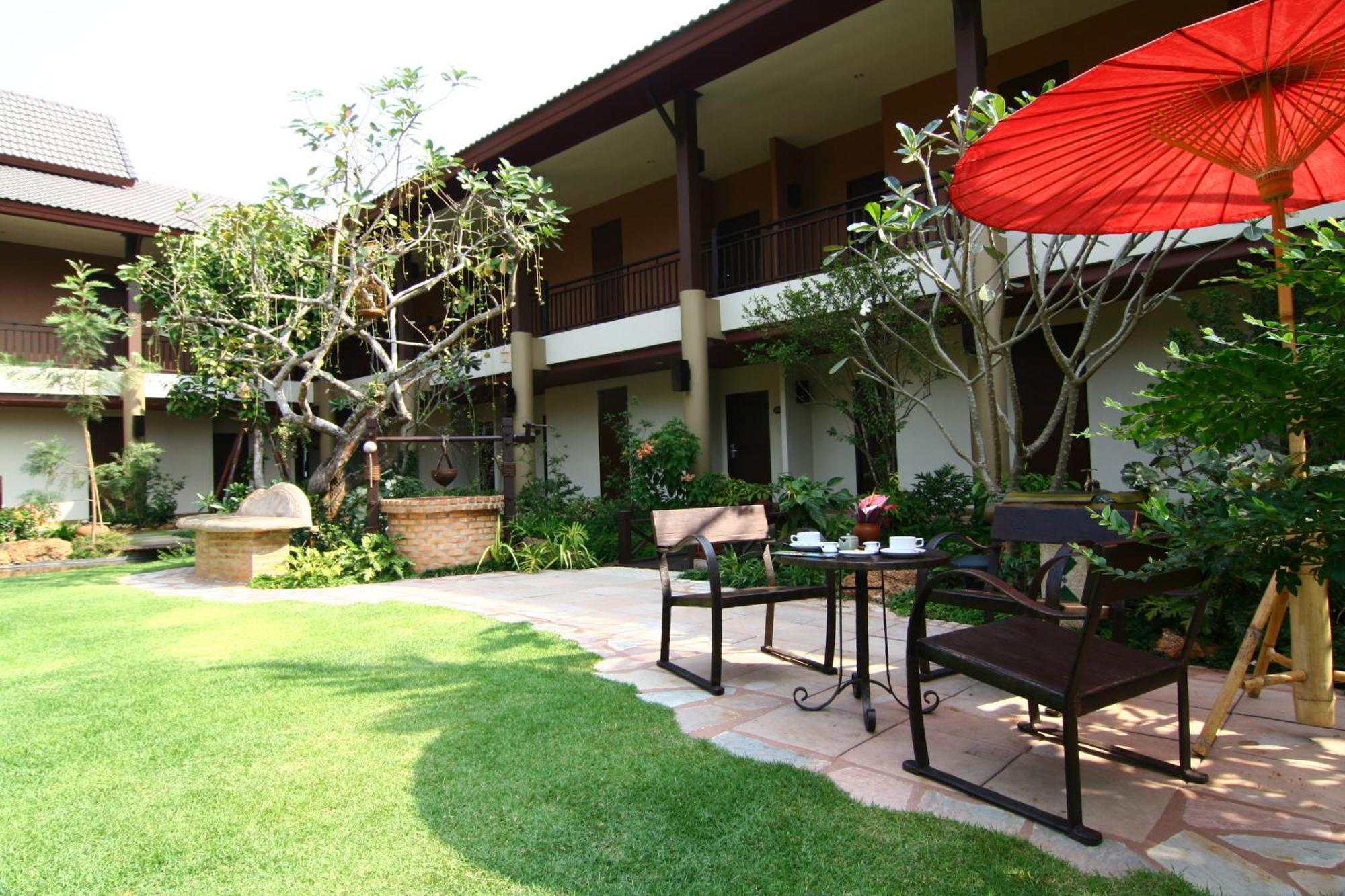 Mae Jo Golf Resort y Spa Ban Ban San Sai Exterior foto